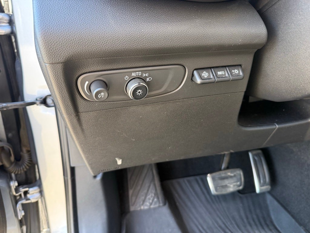 2022 Buick Envision AWD Essence