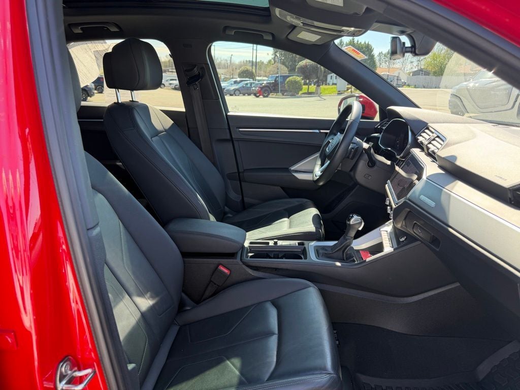 2023 Audi Q3 Premium Plus 45 TFSI S line quattro Tiptronic