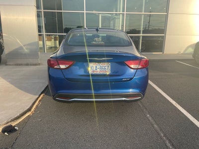 2016 Chrysler 200 Limited