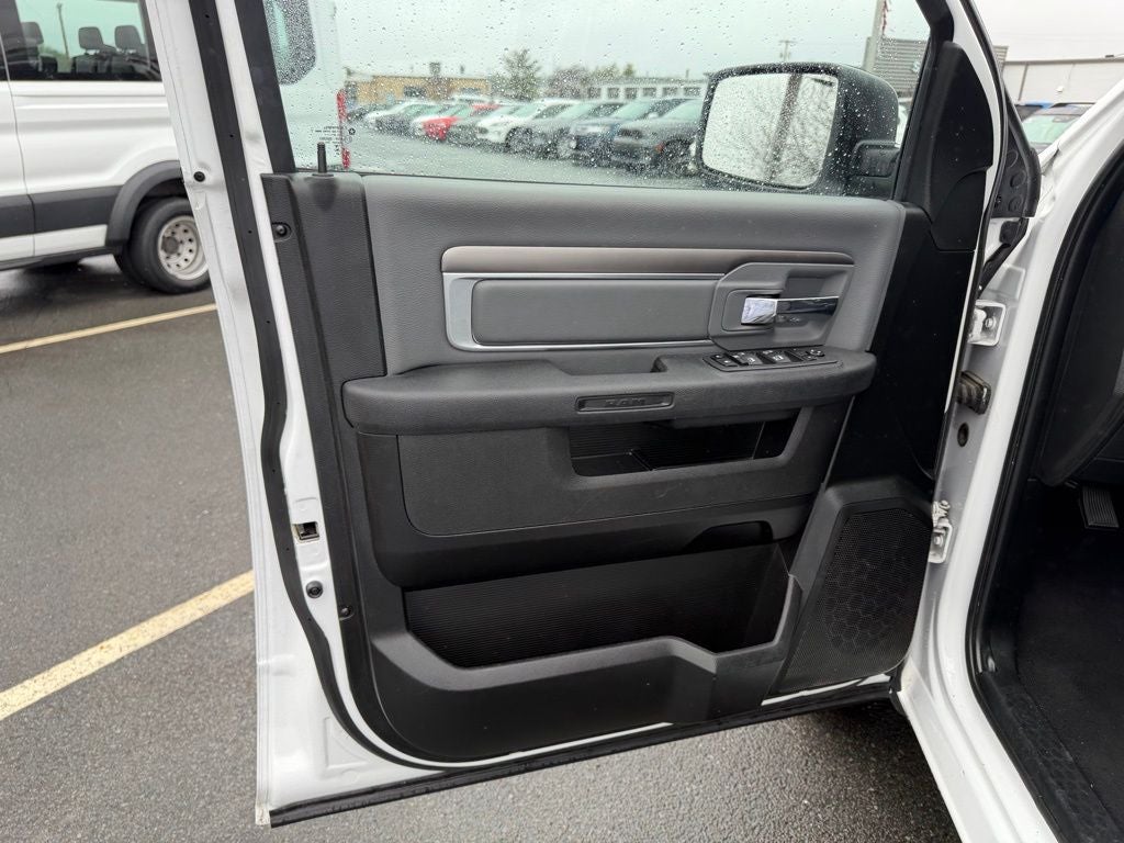 2024 RAM 1500 Classic SLT