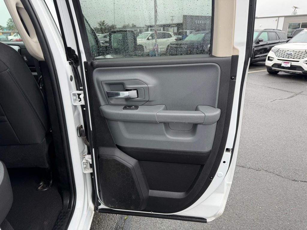 2024 RAM 1500 Classic SLT