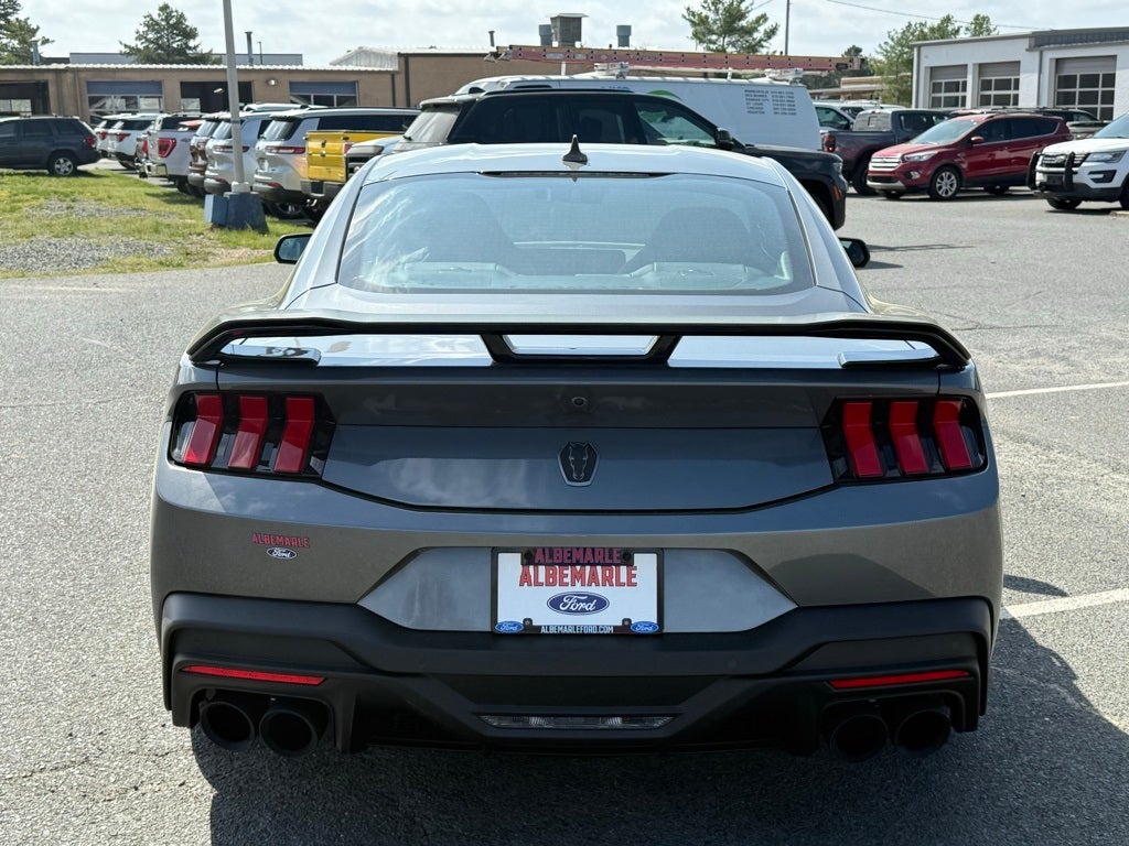 2025 Ford Mustang Dark Horse