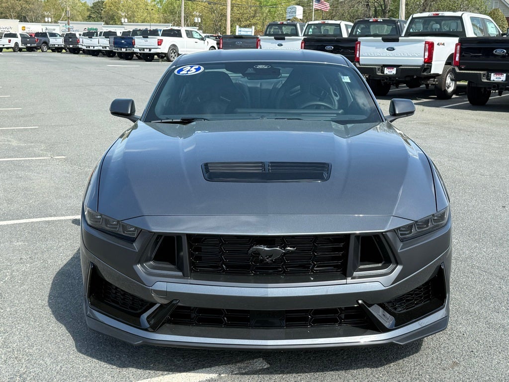 2025 Ford Mustang Dark Horse