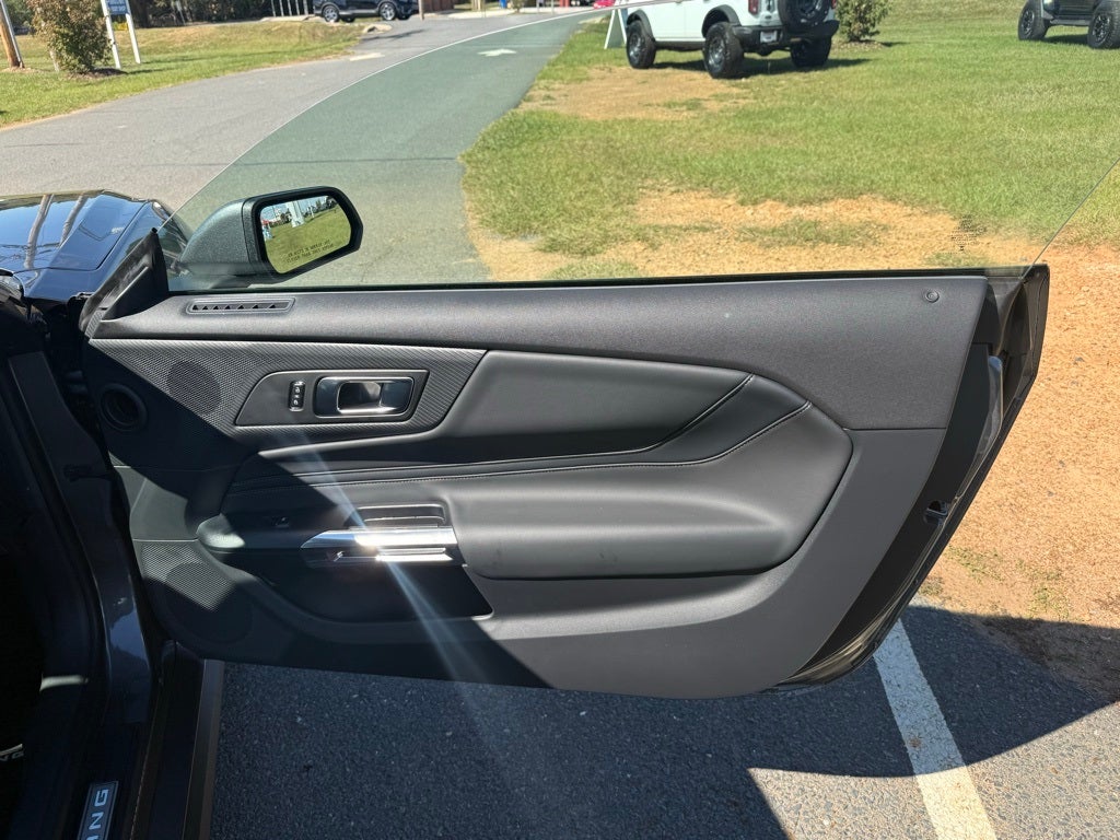 2025 Ford Mustang EcoBoost Premium