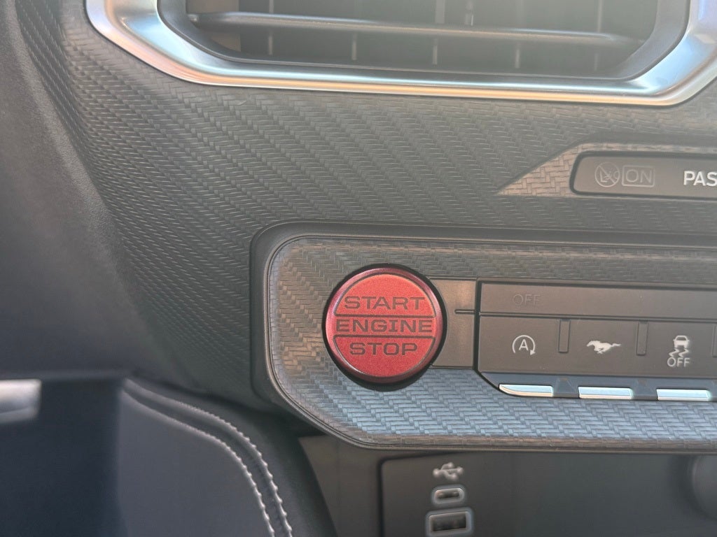 2025 Ford Mustang EcoBoost Premium