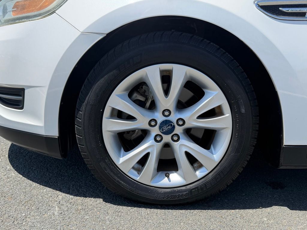 2012 Ford Taurus SEL