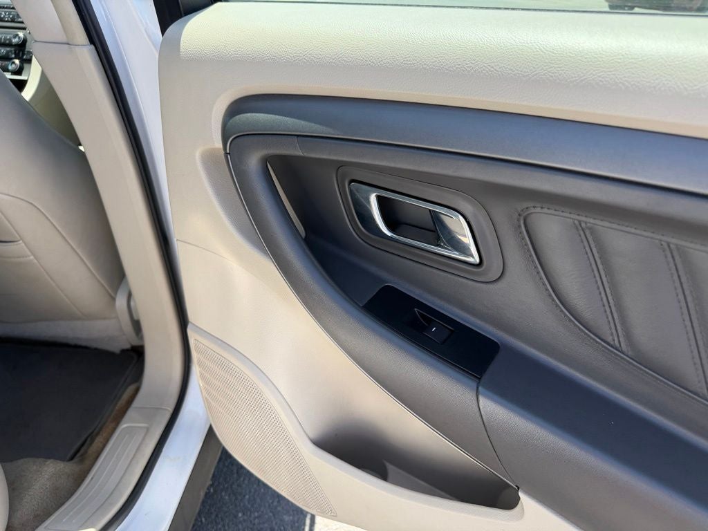 2012 Ford Taurus SEL