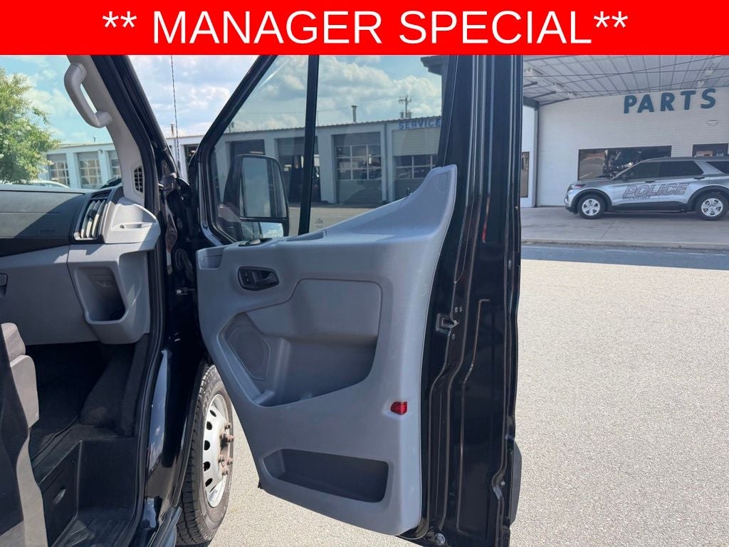 2017 Ford Transit-350 XLT