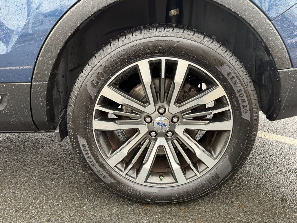 2017 Ford Explorer Platinum