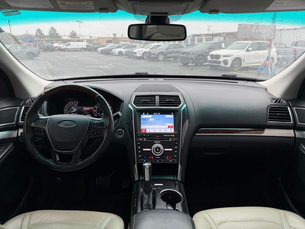 2017 Ford Explorer Platinum