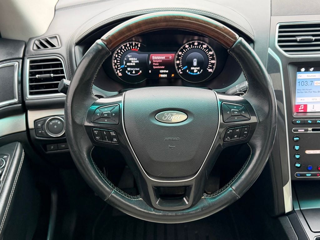2017 Ford Explorer Platinum