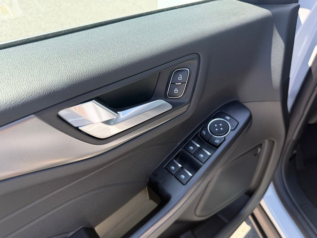 2025 Ford Escape Plug-In Hybrid Base