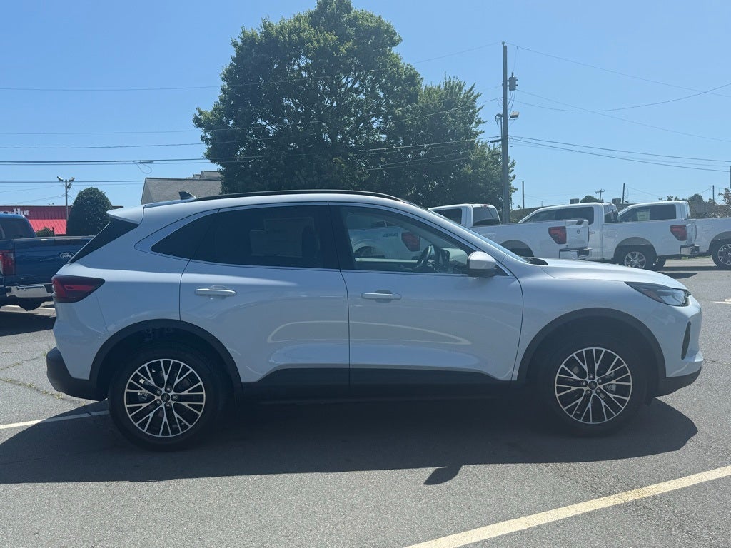 2025 Ford Escape Plug-In Hybrid Base
