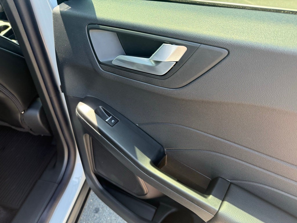 2025 Ford Escape Plug-In Hybrid Base