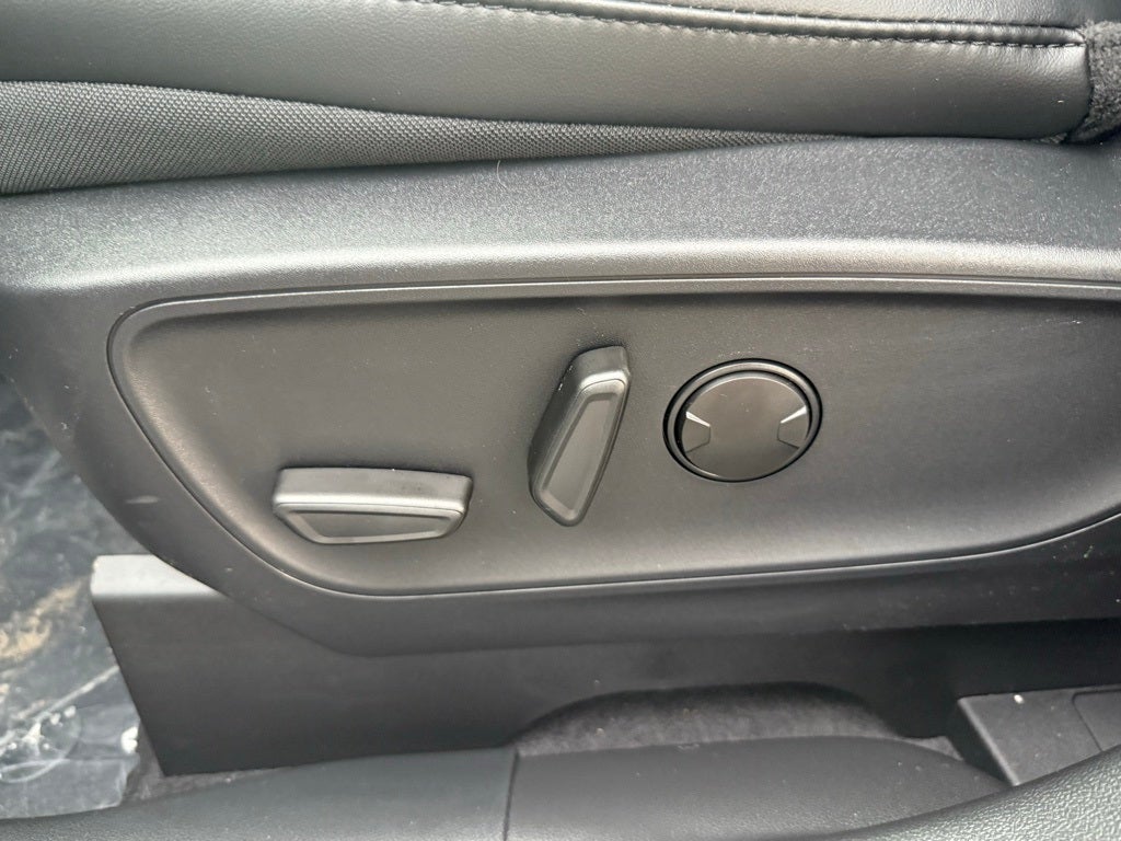 2025 Ford Escape Hybrid ST-Line Select