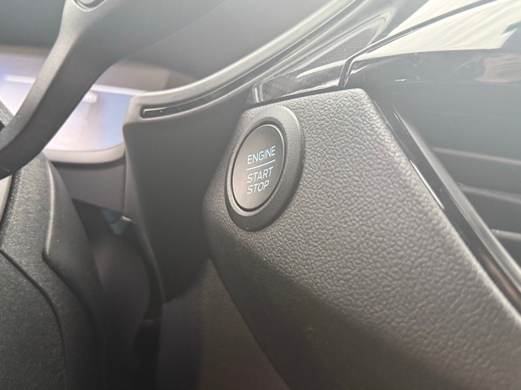 2025 Ford Escape Hybrid ST-Line Select