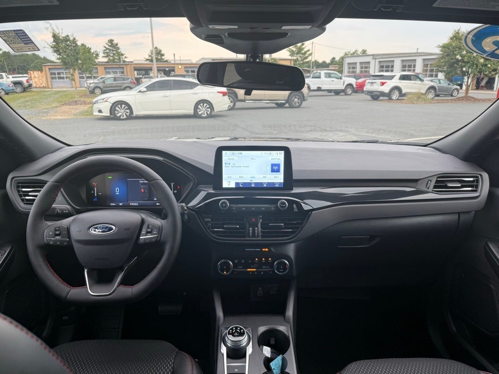 2025 Ford Escape Hybrid ST-Line Select