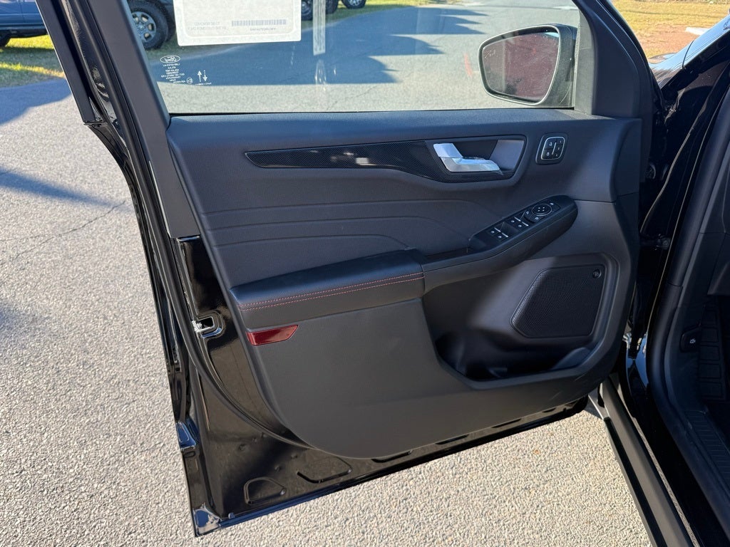 2026 Ford Escape Hybrid ST-Line Select