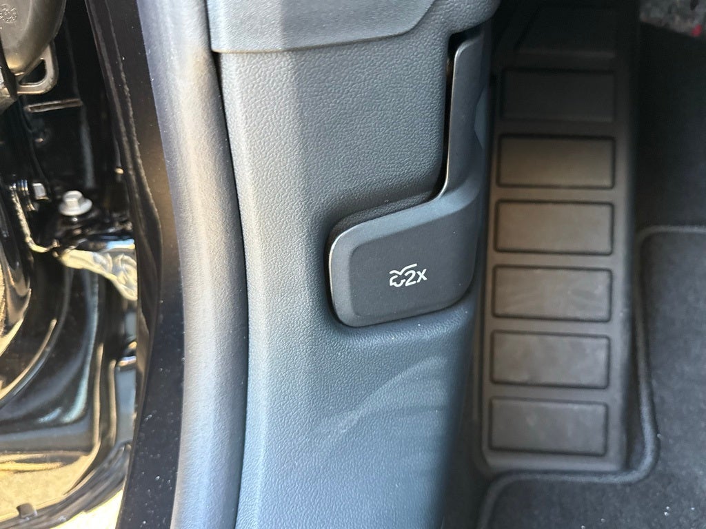 2026 Ford Escape Hybrid ST-Line Select