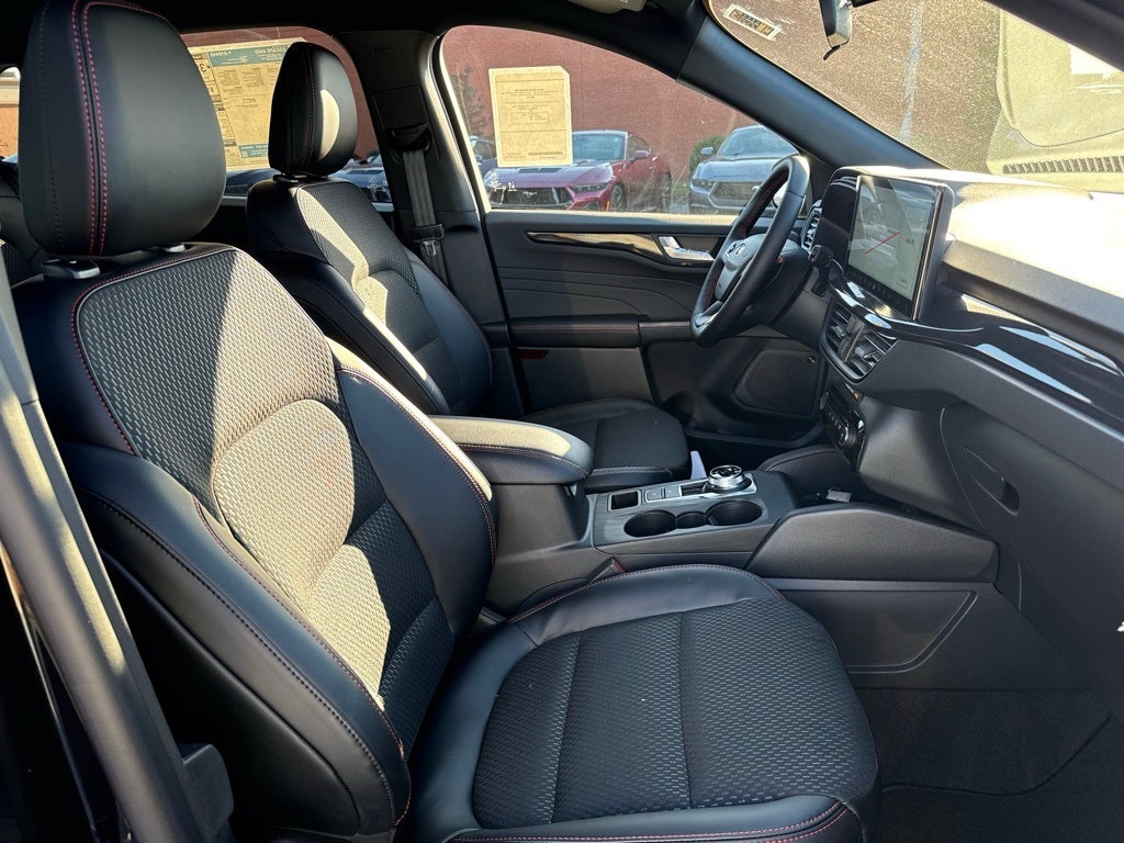 2026 Ford Escape Hybrid ST-Line Select