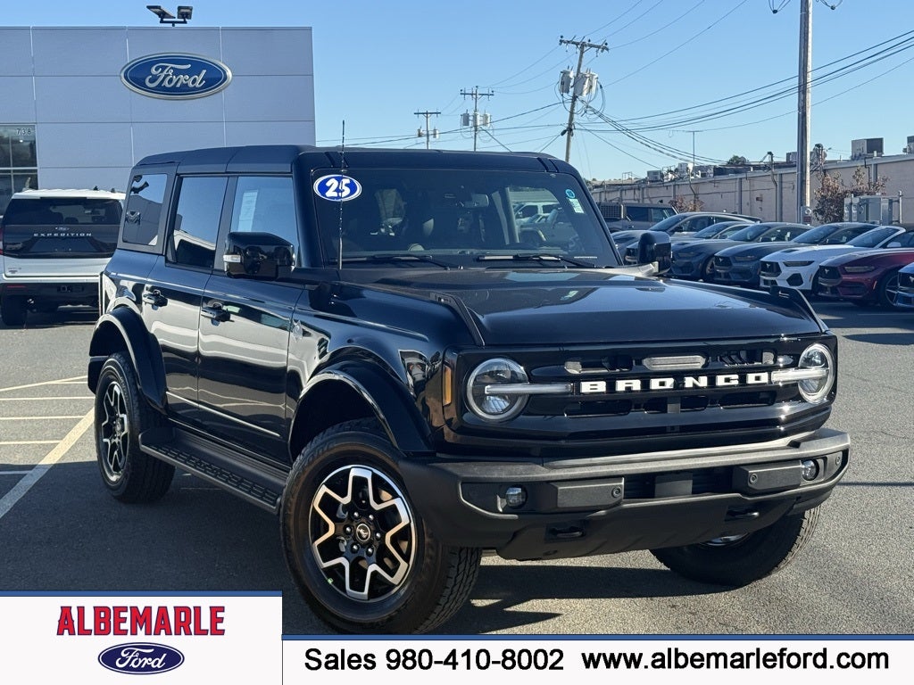 2025 Ford Bronco Outer Banks