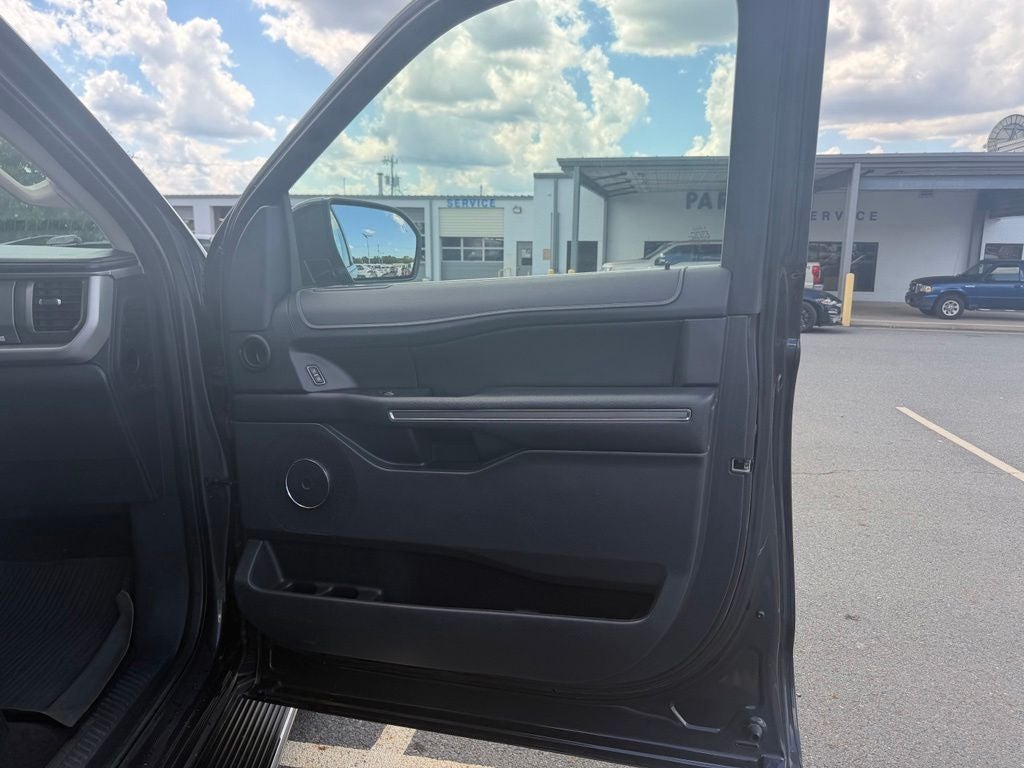2023 Ford Expedition Max XLT