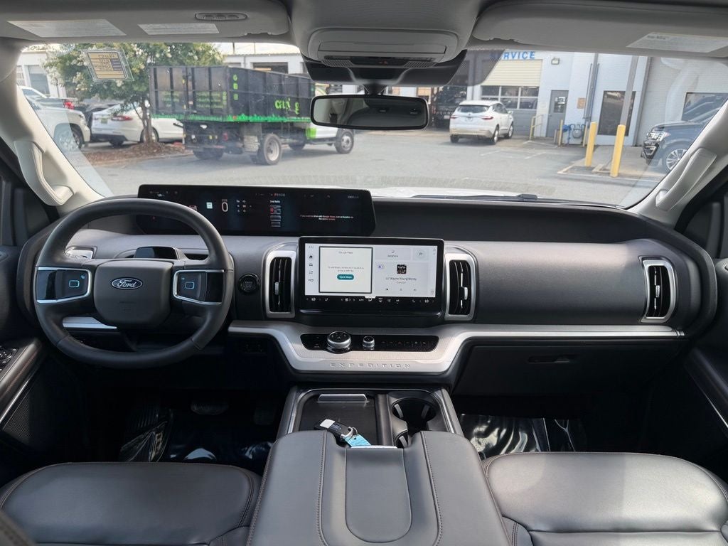 2025 Ford Expedition Max Active