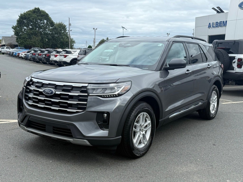 2025 Ford Explorer Active