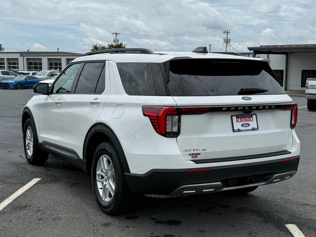 2025 Ford Explorer Active