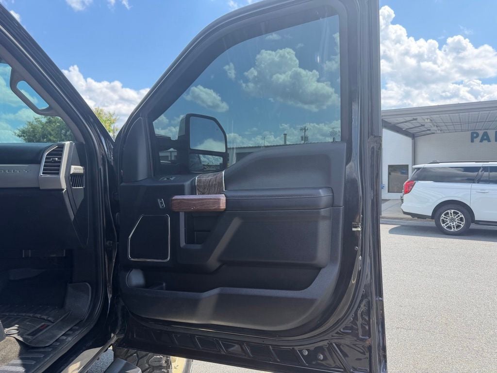 2017 Ford F-250SD Lariat
