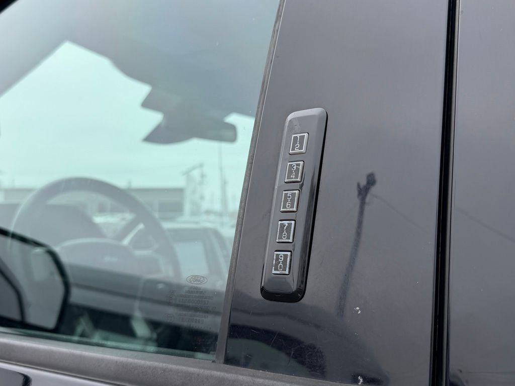 2017 Ford F-250SD Lariat