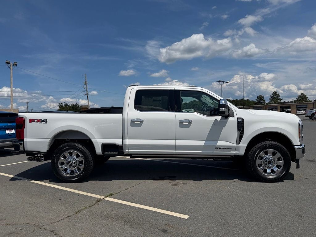 2026 Ford F-350SD Lariat