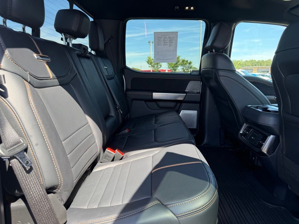 2024 Ford F-350SD Platinum DRW
