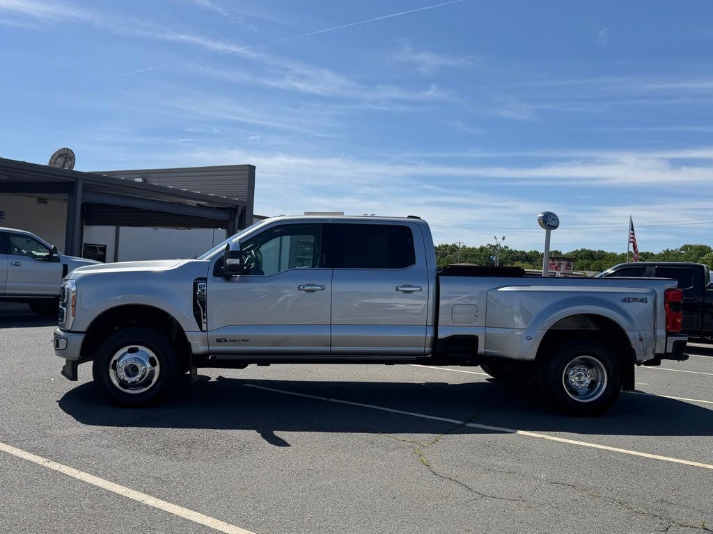 2024 Ford F-350SD Platinum DRW