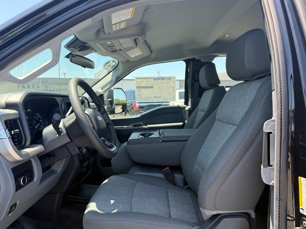 2025 Ford F-350SD XL