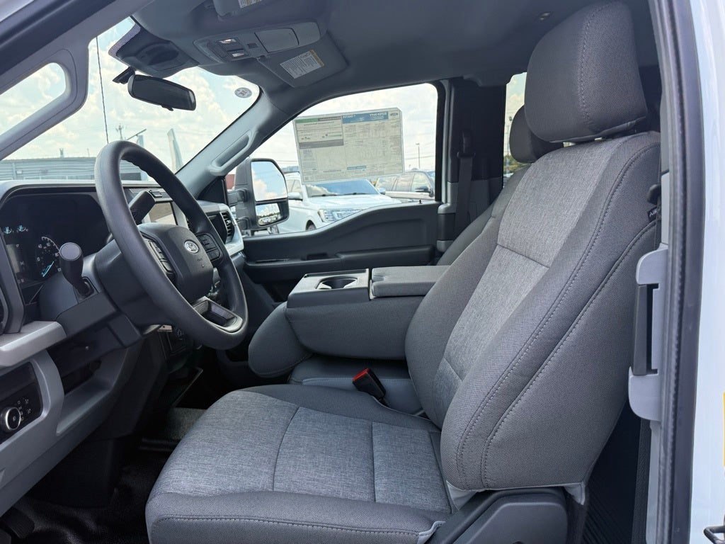 2025 Ford F-350SD XL