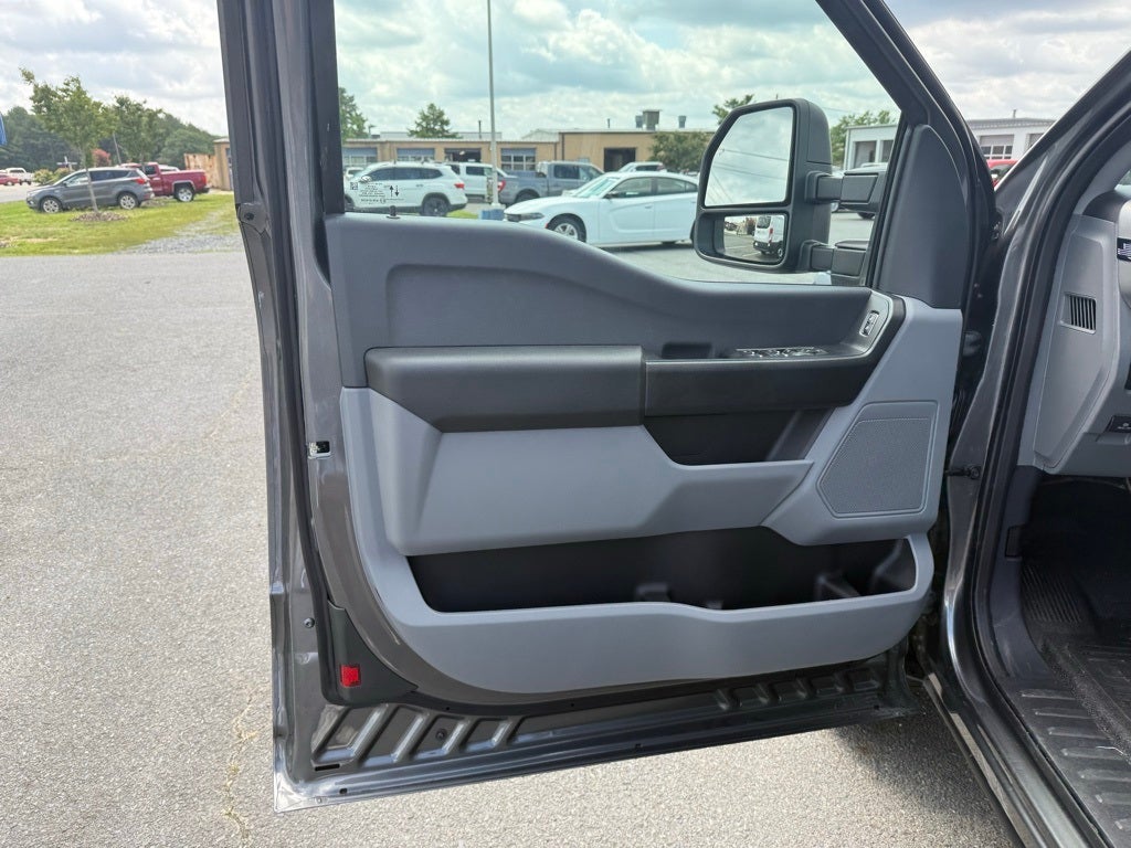 2025 Ford F-350SD XL