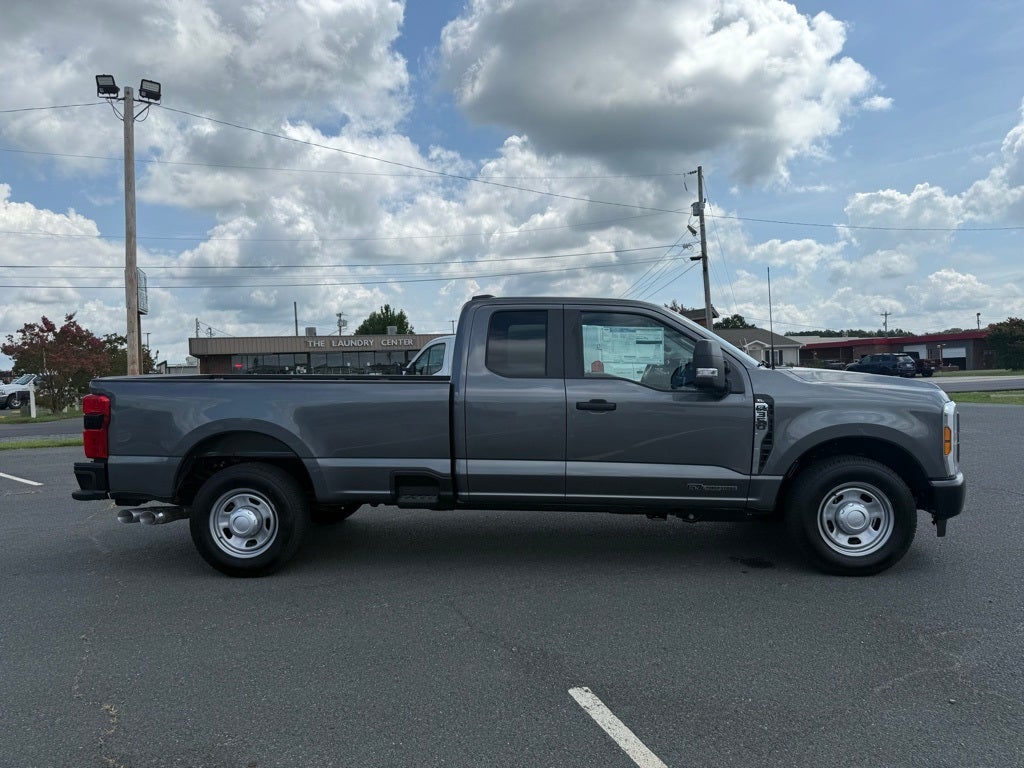 2025 Ford F-350SD XL