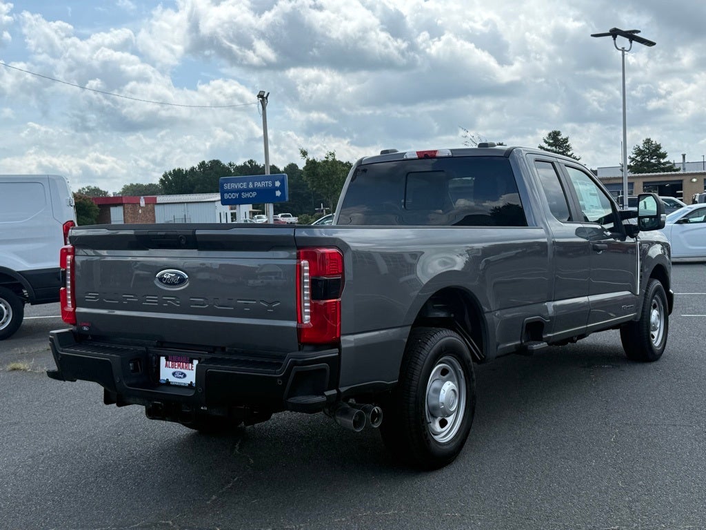 2025 Ford F-350SD XL