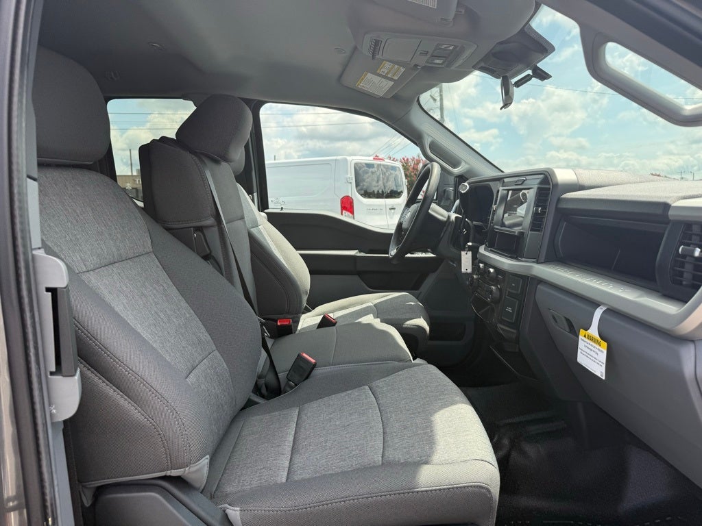 2025 Ford F-350SD XL