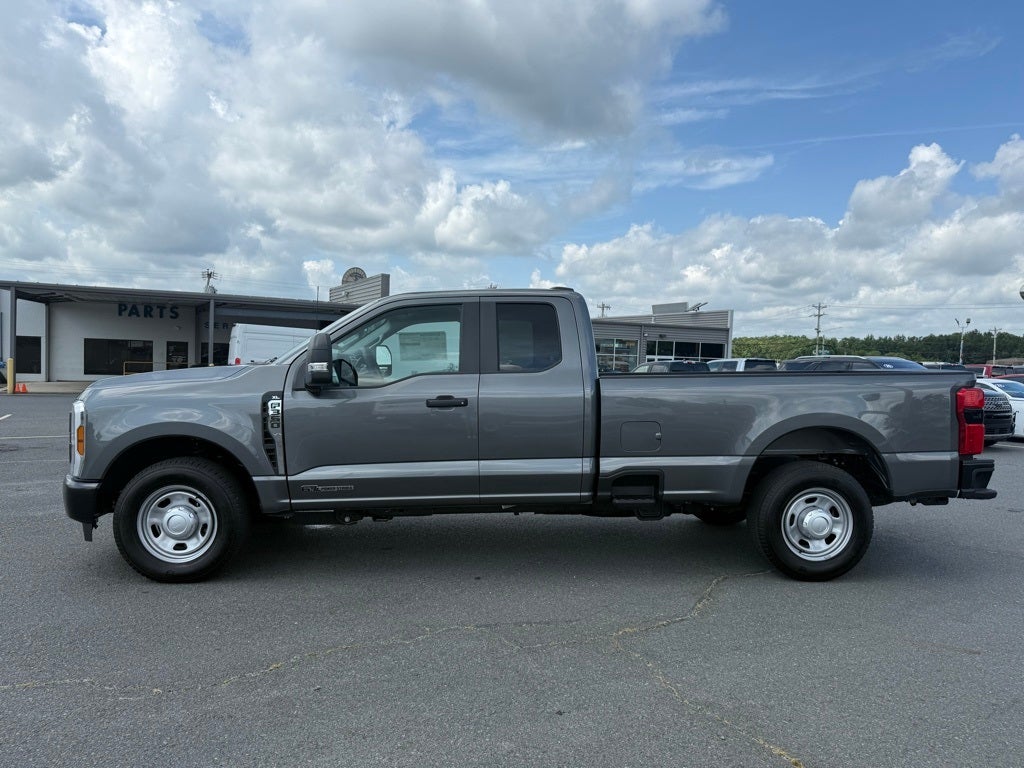 2025 Ford F-350SD XL