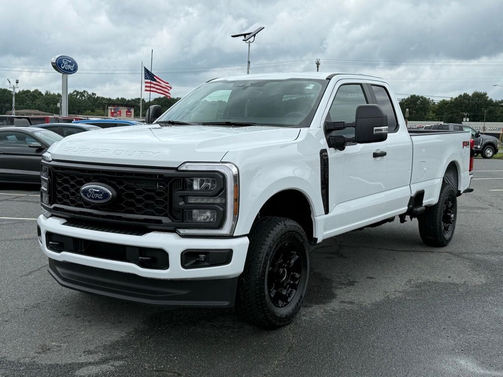 2025 Ford F-350SD XL