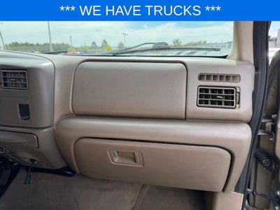 2002 Ford F-250SD Base