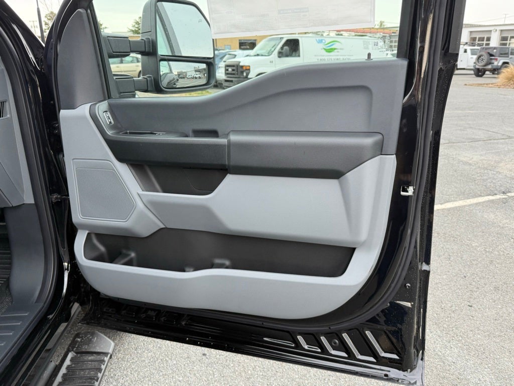 2025 Ford F-350SD XL