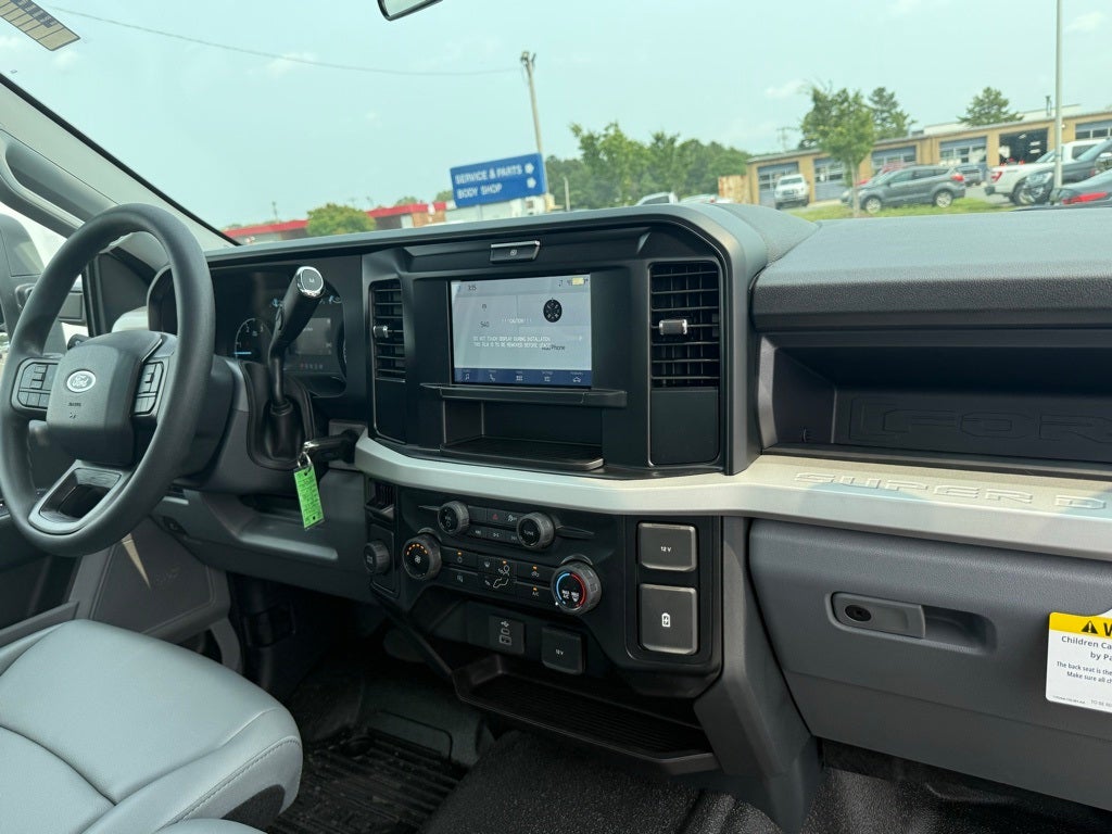 2025 Ford F-350SD XL