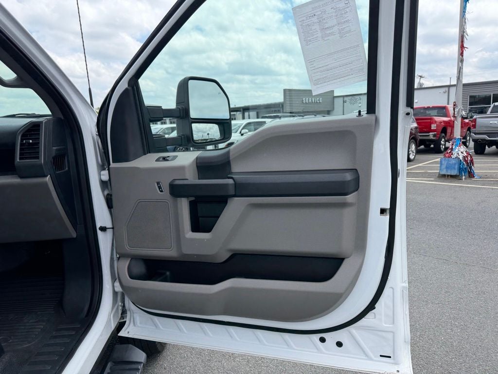 2022 Ford F-350SD XL