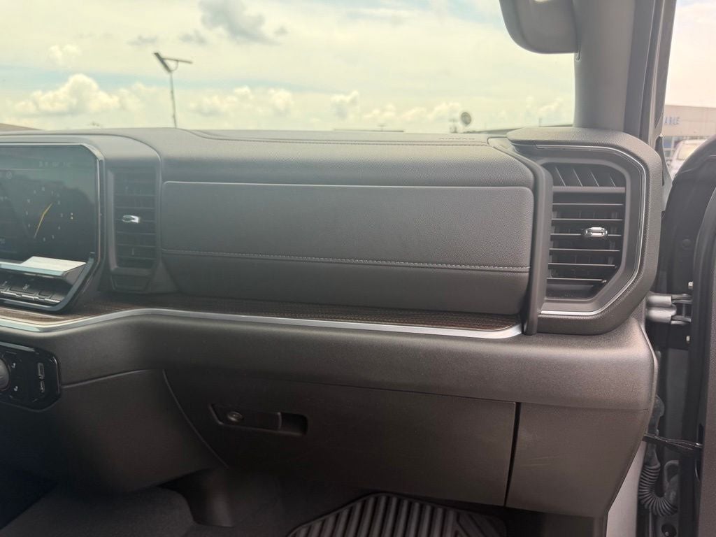 2026 Chevrolet Silverado 1500 LT LT1