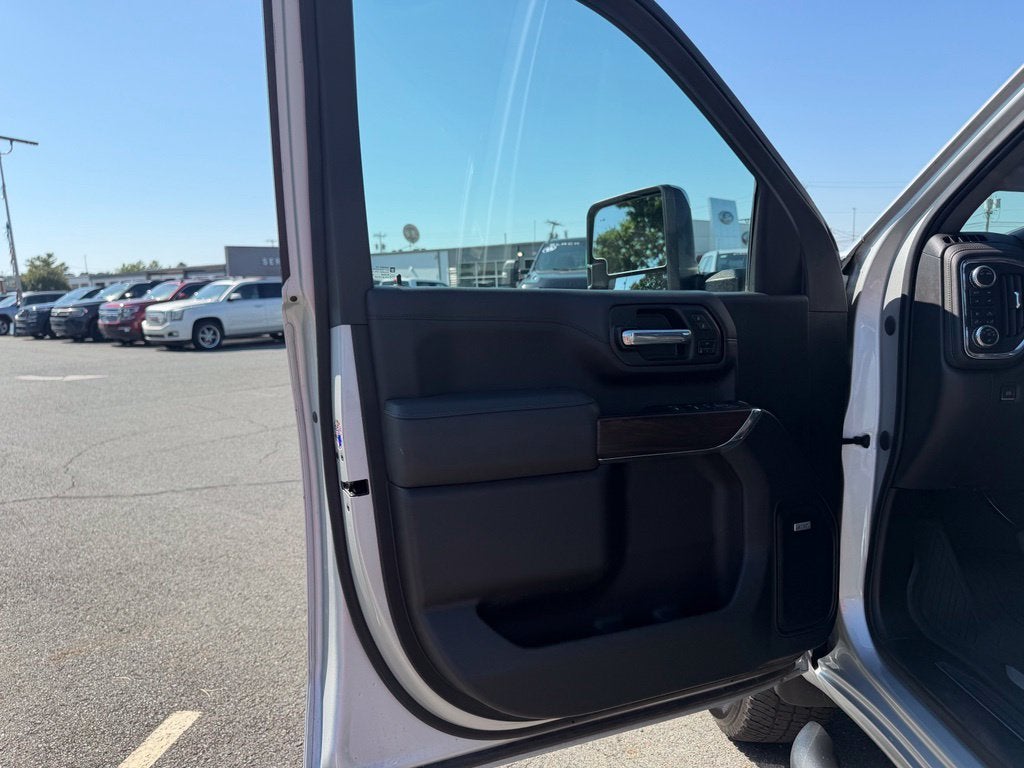 2023 GMC Sierra 2500HD SLT
