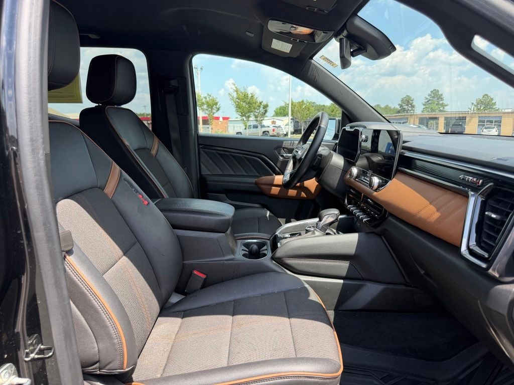 2023 GMC Canyon AT4