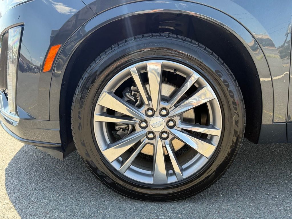 2022 Cadillac XT6 Premium Luxury